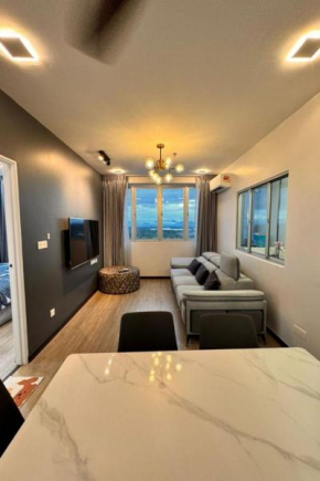 3R2B Corner Balcony High Floor View StayCation Manhattan Metrocity Apartment Kuching Free 1CPark